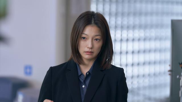 Battle for Happiness. (Prime Video).