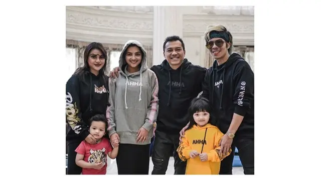 Momen Kedekatan Atta Halilintar dengan Keluarga Aurel Hermansyah