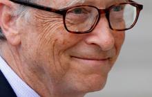 Asyiknya Bill Gates Pendiri Microsoft Berjoged di Atas Panggung, Dua Jempolnya Ikut Diangkat