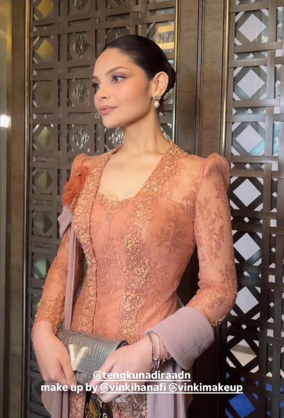 7 Detail Kebaya Bridesmaid Pernikahan Syifa Hadju dan El Rumi, Pancarkan Keanggunan