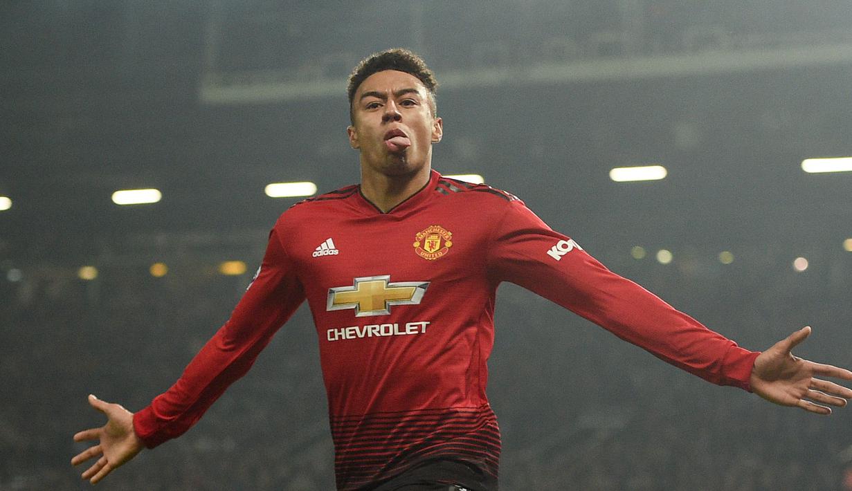 Jesse Lingard - Lingard merupakan salah satu pemain jebolan Akademi Manchester United dan memiliki keunikan dan ciri khas tersendiri ketika di lapangan. Namun, performan pemain asal Inggris ini sempat turun akibat cedera yang dideritanya. (AFP/Oli Scarff)