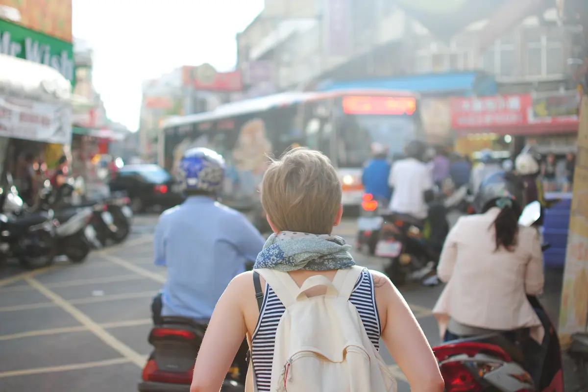[Bintang] Editor Says: Melawan Diri Sendiri Saat Traveling