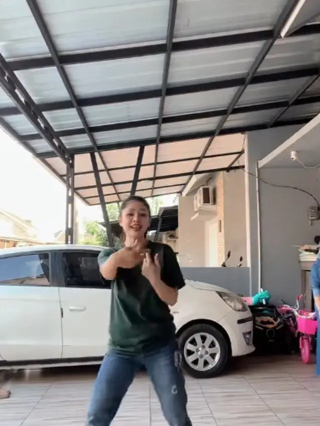 Potret Rumah Lisa Mariana