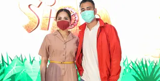 Raffi Ahmad Prescon animasi Lorong Waktu Si Aa di kawasan Dharmawangsa, Jakarta Selatan, Selasa (15/12/2020). (Adrian Putra/Fimela.com)