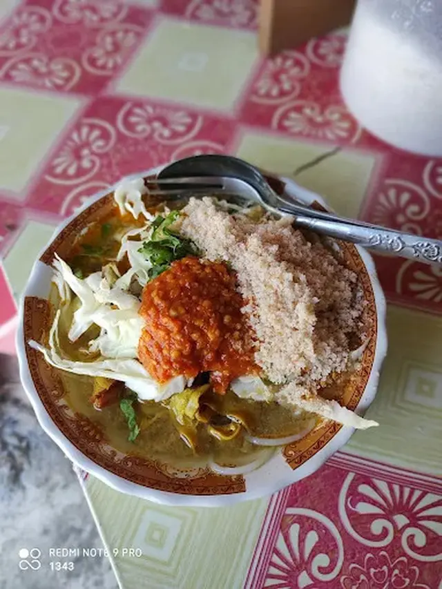 Soto Ayam Ambengan Lamongan Pak Sadji