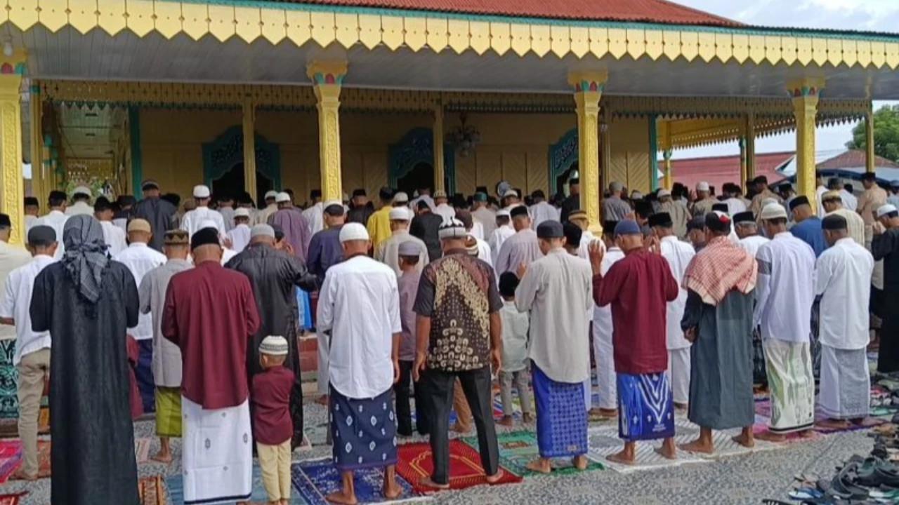 Warga Muslim di Hila Maluku Tengah Lebaran Hari Ini