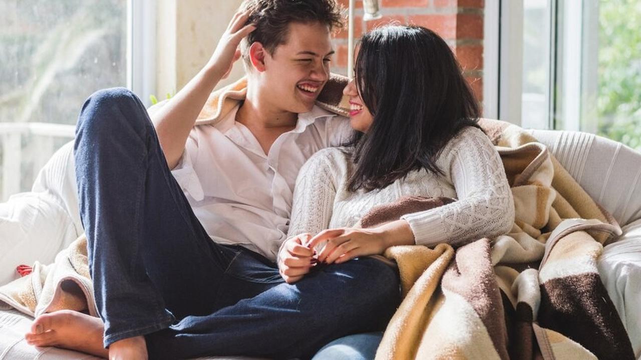 5 Tanda Pria Mencintaimu dengan Tulus, Cara Mengetahui Jika Dia Serius