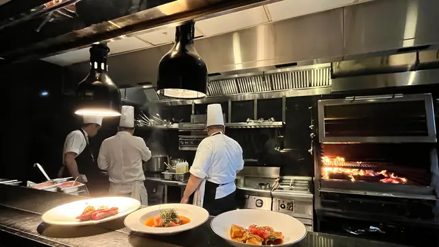 The St. Regis Jakarta Suguhkan Hidangan dari Michelin-starred Chef, The Tales Series: Chapter One with Angelo Aglianò