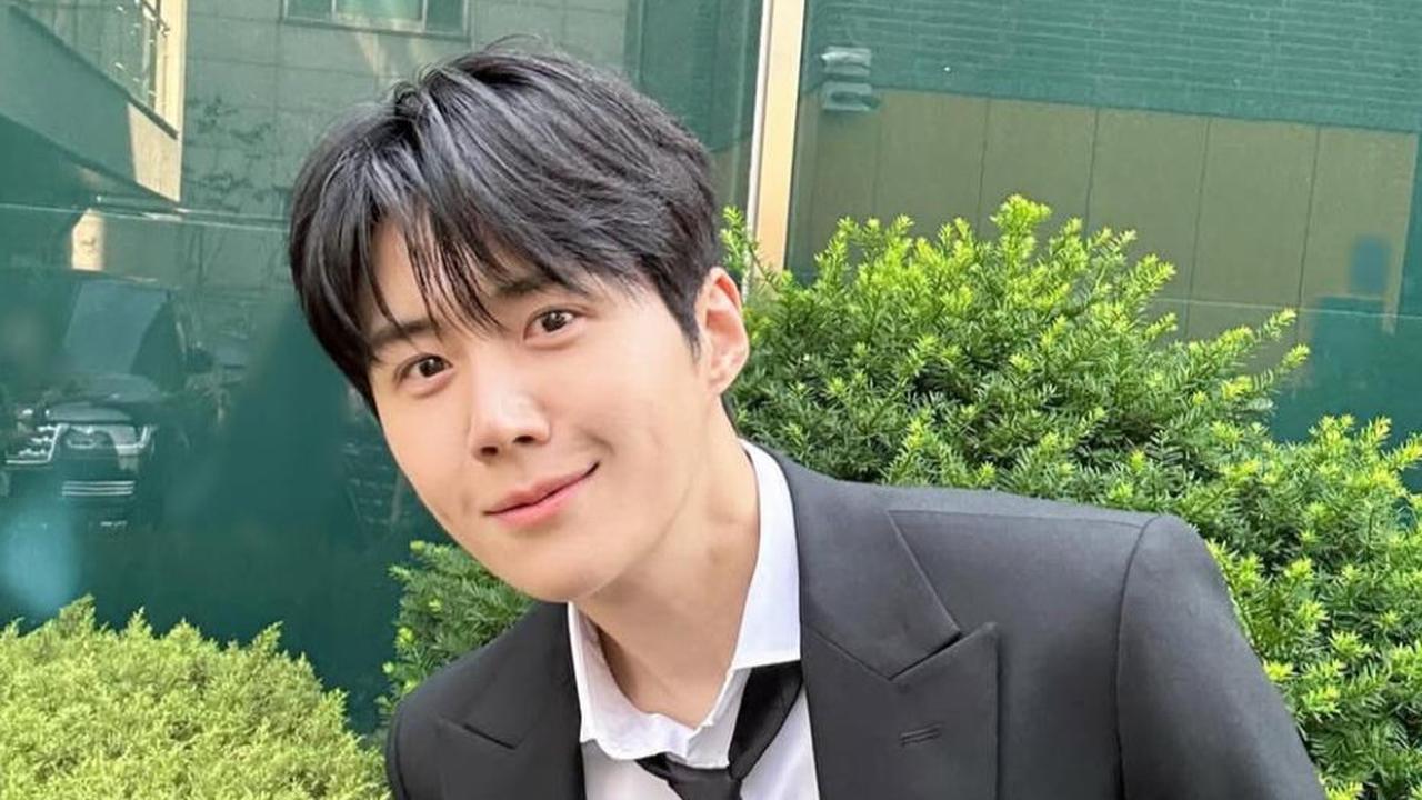 Kim Seon Ho Pindah ke Fantagio Satu Agensi dengan Cha Eun Wo, Siap Comeback di Drama Baru