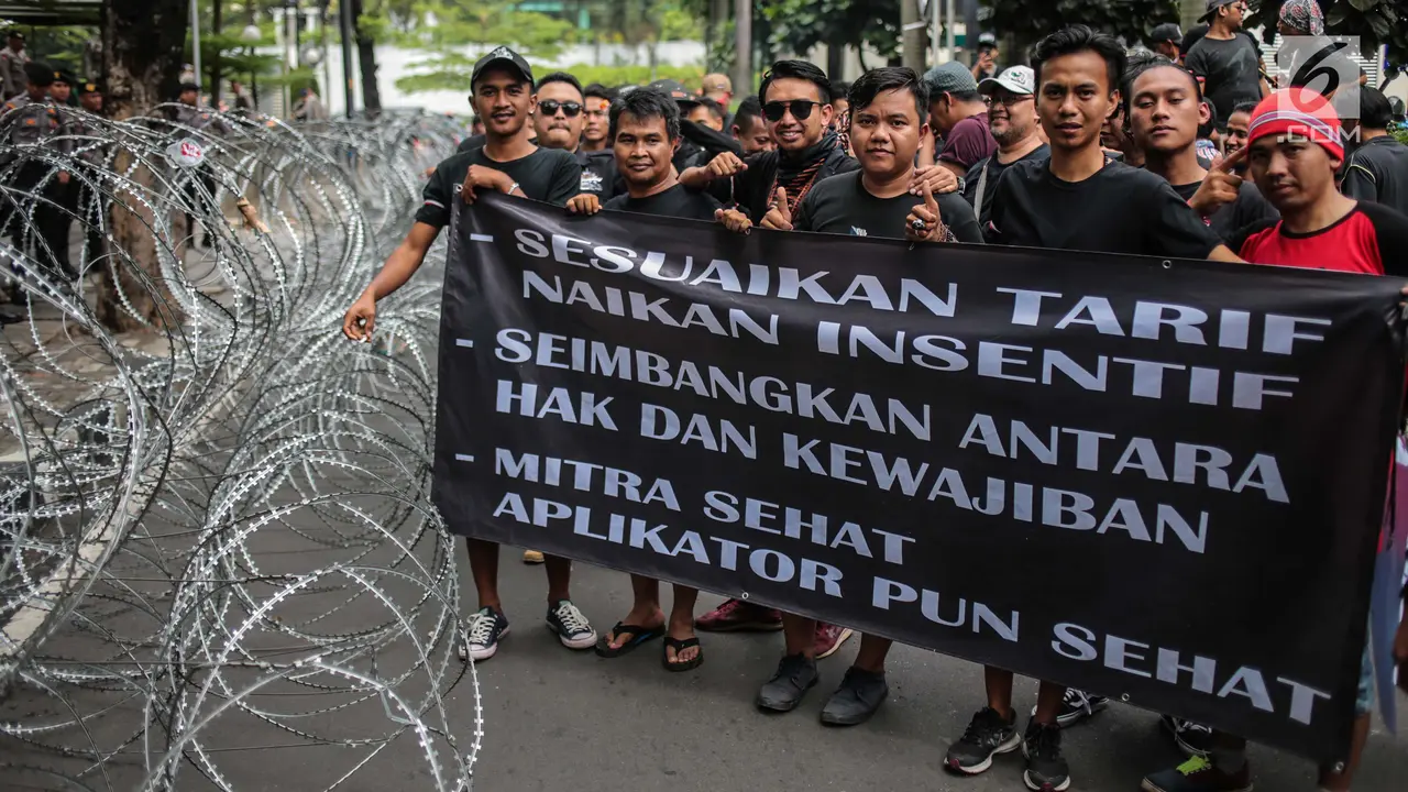 Pengemudi Ojek Online Demo