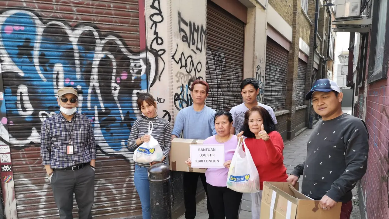 KBRI London memberikan bantuan bagi para WNI terdampak Virus Corona COVID-19.