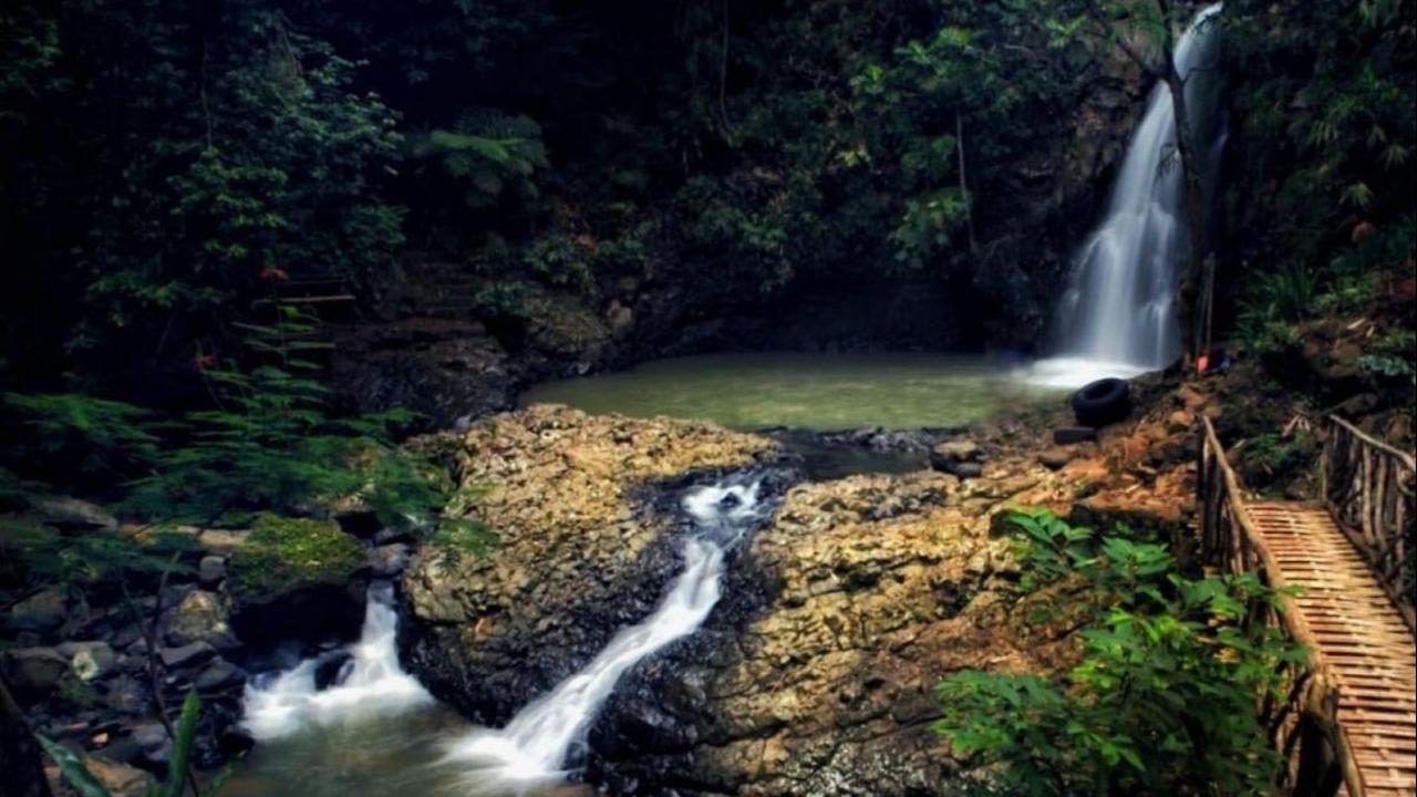 Tipe Air Terjun Bertingkat