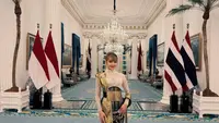 Potret Ghea Indrawari Bernyanyi Bersama PM Thailand di Istana Negara