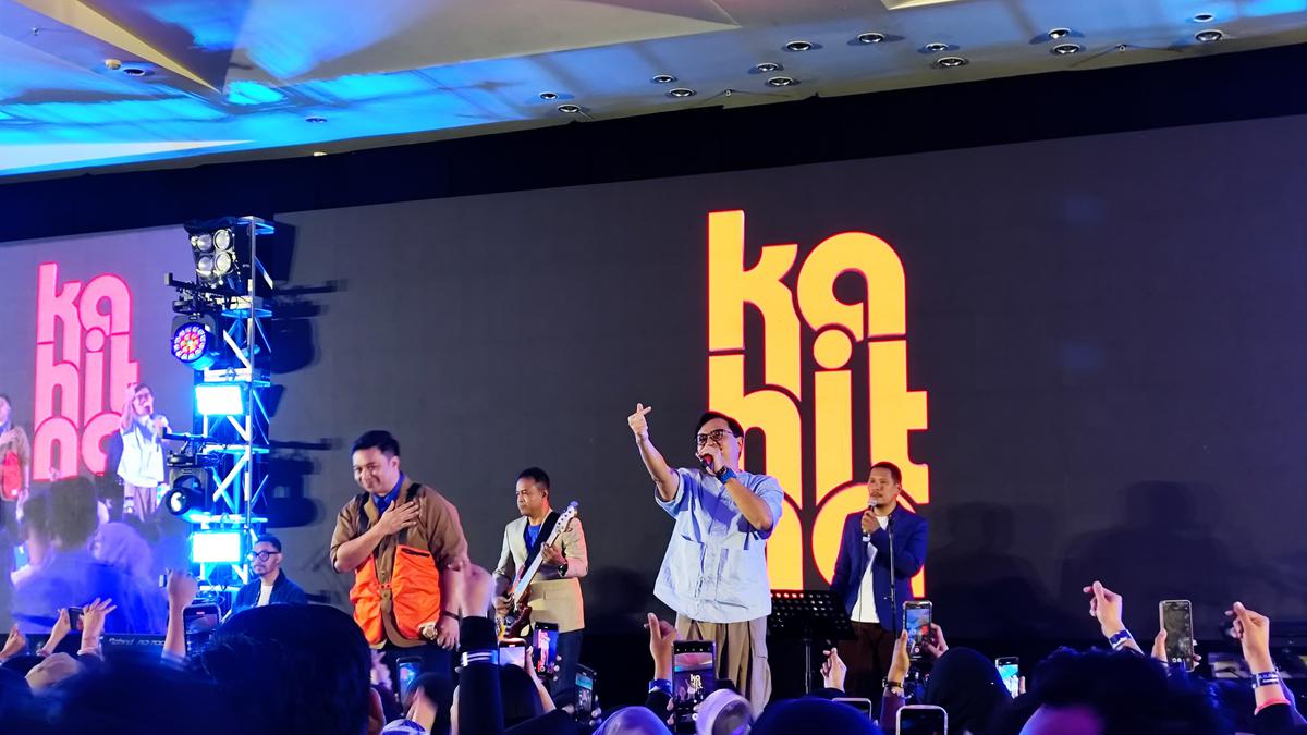 Kahitna dan Feel Koplo Ciptakan Momen Bebas Stres dan Penuh Cinta di AXAleration Concert 2025!