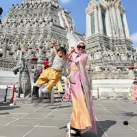 Ria Ricis kembali mengajak buah hatinya, Moana berlibur. Jika kemarin liburan mereka di Yogyakarta, kini mereka berlibur di Thailand.