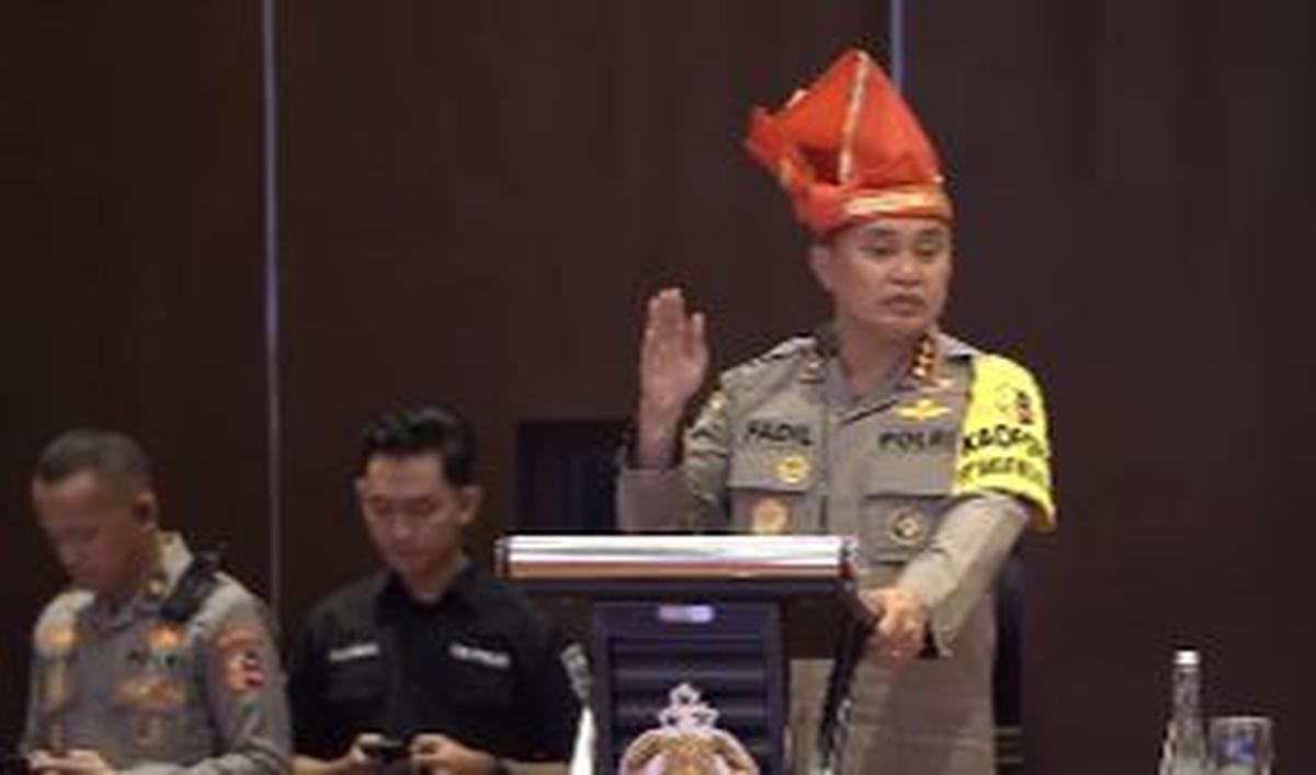 Hal tersebut disebutnya merupakan solusi atas permasalahan para anggota yang kerap parkir di tempat-tempat tak layak.