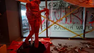 Wahana Rumah Hantu Bukan Cuma Uji Nyali, Jantung Ikut Kerja Keras