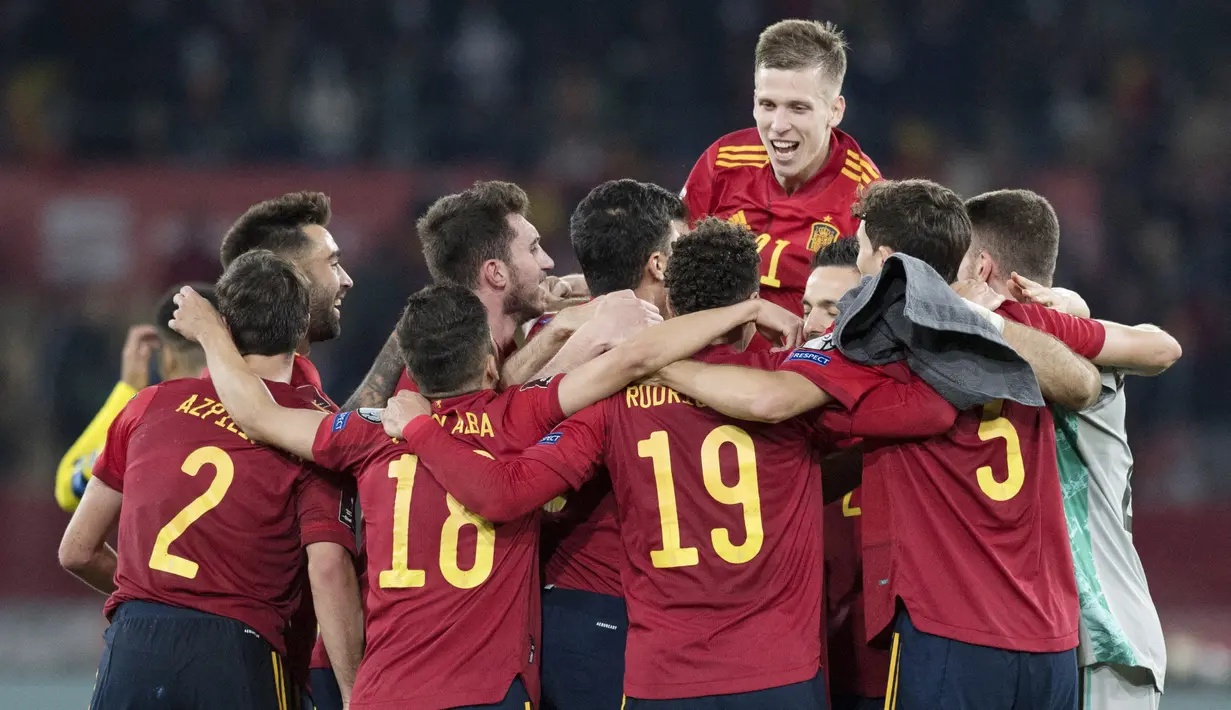 <p>Timnas Spanyol era Luis Enrique ini dihuni pemain muda berkualitas dengan rata-rata umur 25 tahun. Besaran harga total tim Matador itu mencapai 784 juta euro atau setara dengan Rp12,3 miliar. (AFP/Jorge Guerrero)</p>