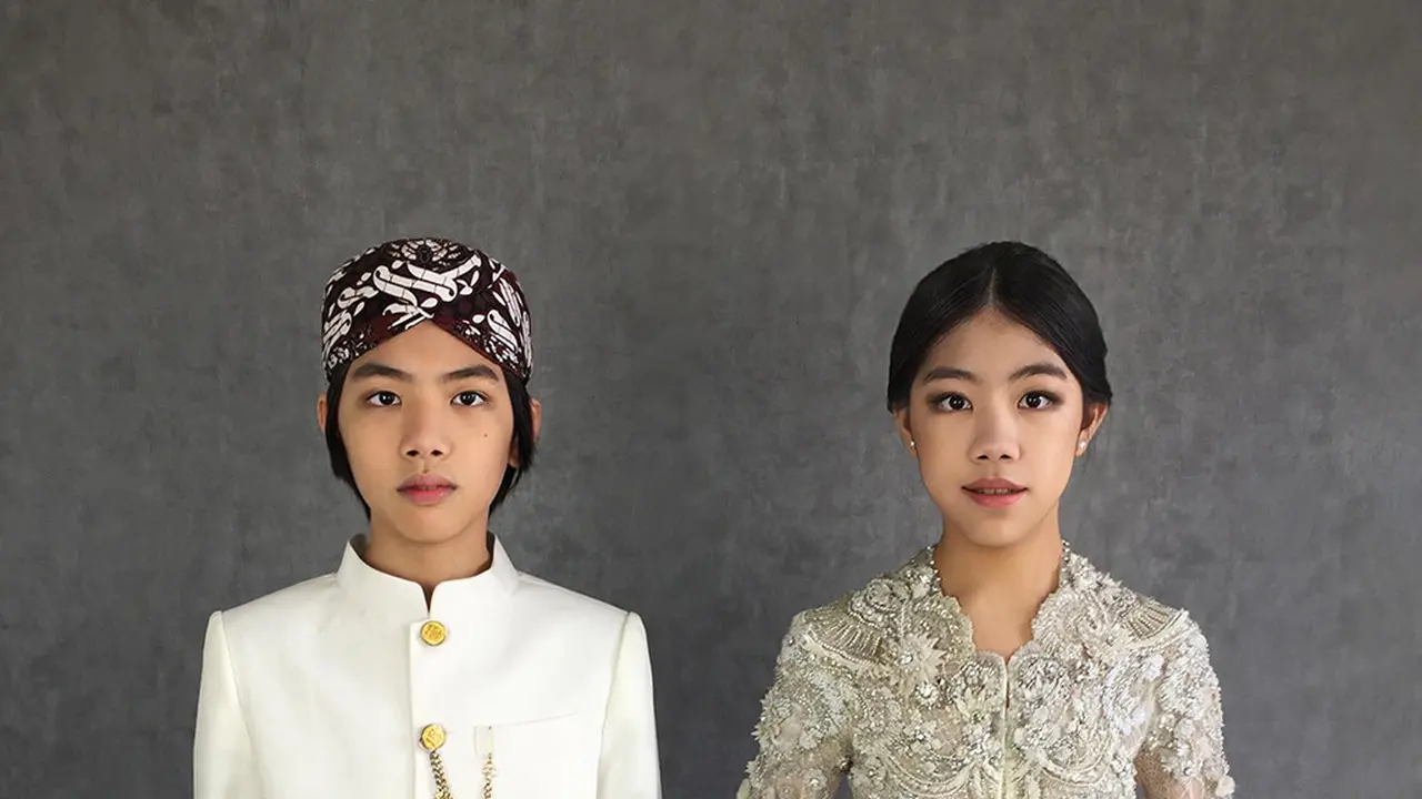 Mischka dan Devon Kei memperingati Hari Kartini