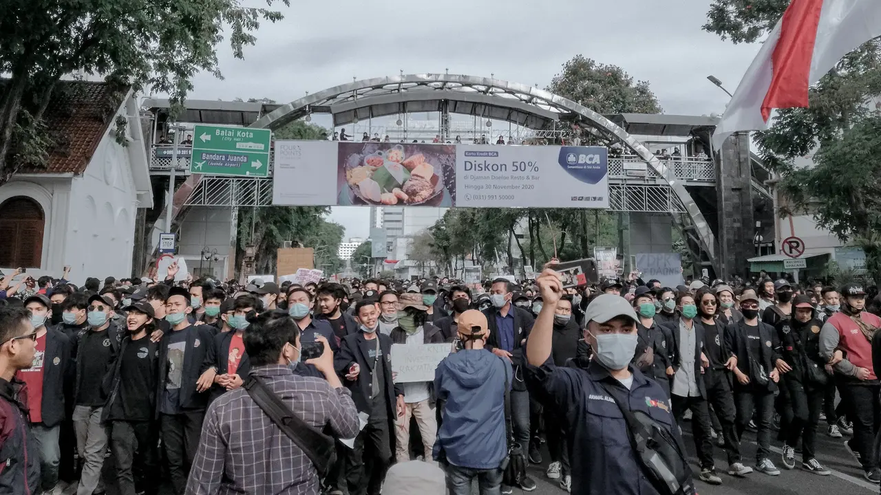 Ilustrasi warga negara, demo