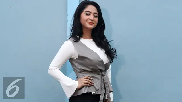 Dewi Perssik