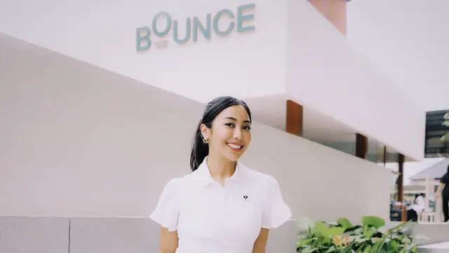 Gaya Winona Willy, Ibu Dua Anak yang Tetap Stylish di Setiap Momen