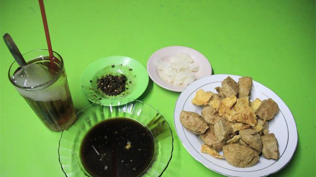 tahu pong