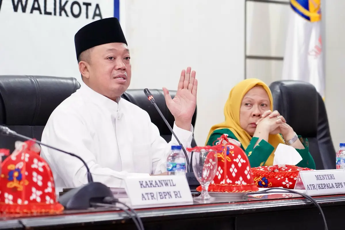 Menteri Agraria dan Tata Ruang/Kepala Badan Pertanahan Nasional (ATR/BPN), Nusron Wahid, melakukan pertemuan sebagai bentuk jalinan kerja sama dengan seluruh kepala daerah yang ada di Provinsi Sulawesi Tengah (Sulteng), Jumat (11/04/2025) (Istimewa)