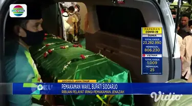 Tepat pada pukul 19.00 WIB, Sabtu malam iring-iringan jenazah Plt Bupati Sidoarjo, Nur Ahmad Syaifudin tiba di kampung halamannya di Desa Janti, Waru, Sidoarjo. Jenazah disalatkan dengan cara bergelombang, karena banyaknya pelayat yang ingin memberi ...