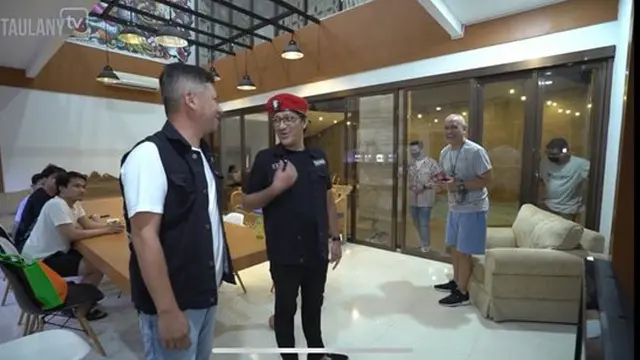 Andre Taulany mengunjungi kantor baru Gading Marten