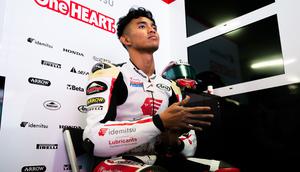 Mario Suryo Aji saat mengikuti tes pramusim kelas Moto2 2026. (Honda Team Asia)