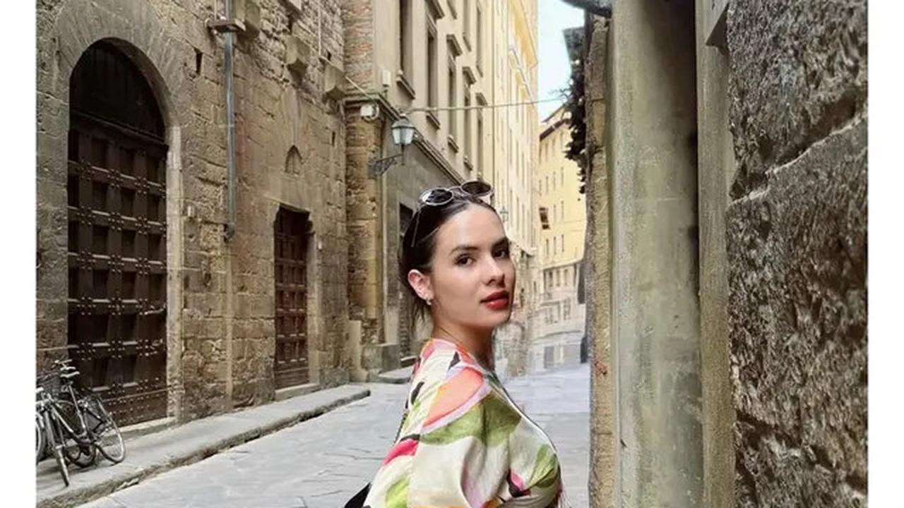 6 Gaya Busana Steffi Zamora Liburan di Italia, Hadiri Pernikahan Adik Nino Fernandez
