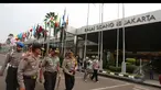 Kapolri Jenderal Badrodin Haiti menegaskan bahwa tidak ada larangan bagi pihak manapun untuk melakukan unjuk rasa.