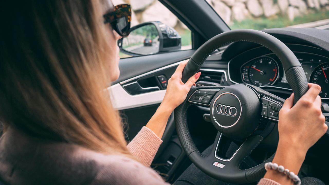 7 Arti Mimpi Nyetir Mobil, Punya Makna Mendalam - Bisa Jadi Petunjuk Hidup