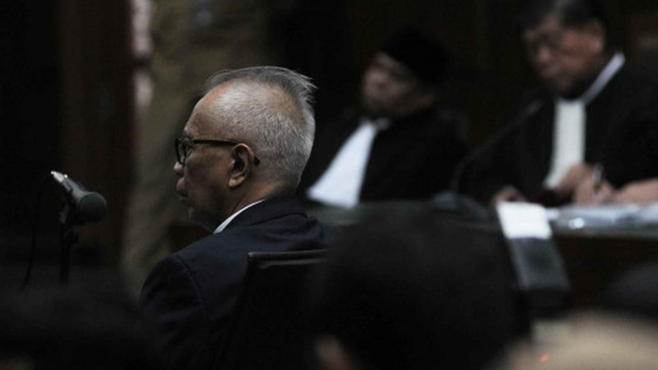 JPU tuntut OC Kaligis dihukum 10 tahun penjara