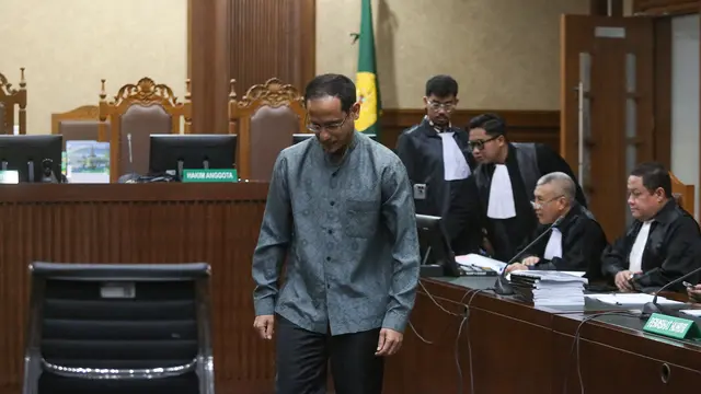 Dua Kali Tertunda, Nadiem Makarim Akhirnya Hadir dalam Sidang Dakwaan Kasus Chromebook