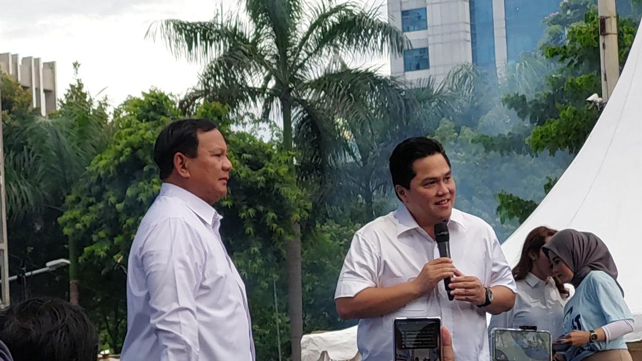 Ketua PSSI itu menyatakan, sikap dan pilihan sejumlah pejabat terhadap salah satu paslon Pilpres 2024 merupakan hal yang wajar dan lumrah. Tidak hanya sepertinya, namun juga para menteri lainnya.