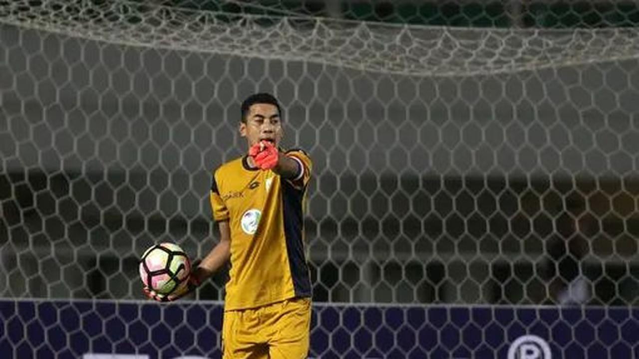 Choirul Huda adalah salah satu pemain sepak bola Indonesia yang setia membela satu klub hingga akhir hayat. Kesetiannya dipuji banyak fans Persela Lamongan.