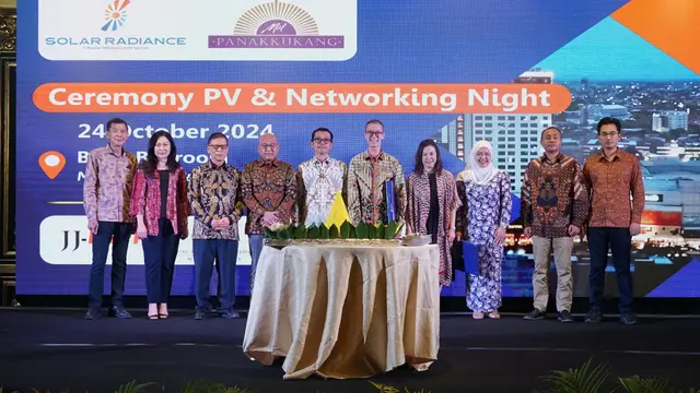 PT Masdar Mitra Solar Radiance (MMSR) meresmikan PLTS Atap yang dipasang di Mall Panakkukang dan sebagai salah satu anak usaha dari D’Best Group. Peresmian ini dilakukan Kamis, 24 Oktober 2024. (Dok Masdar)