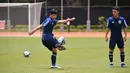 Pemain Timnas Jepang U-17 melakukan sesi latihan di Sasana Olahraga Ganesha (Saraga) ITB, Bandung, Jawa Barat, Kamis (16/11/2013). Jepang harus bekerja keras dan menyatukan tim untuk mengalahkan tim kuda hitam, Senegal, dalam pertandingan Grup D Piala Dunia U-17 yang akan berlangsung Jumat, 17 November 2023, di Stadion Si Jalak Harupat, Kabupaten Bandung, Jawa Barat. (Doc. LOC WCU17/SBN)