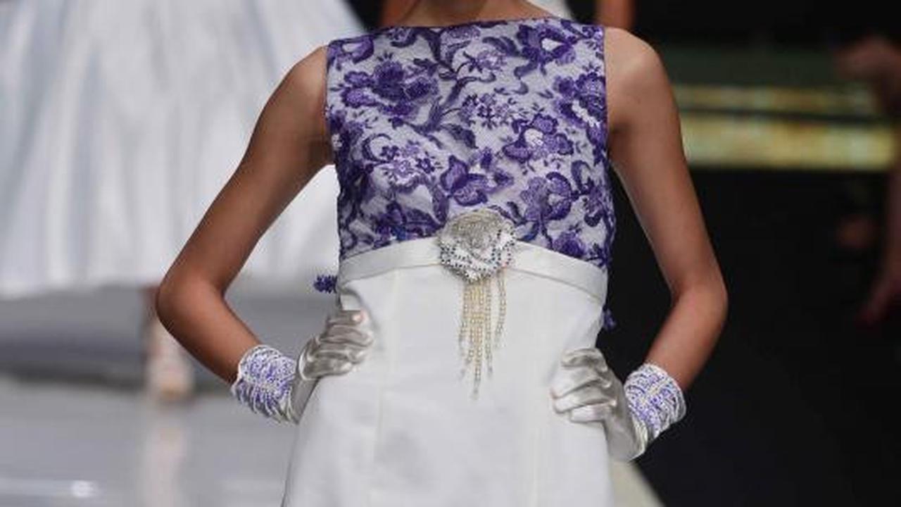 Puluhan model tampil di Jakarta Fashion Week 2013