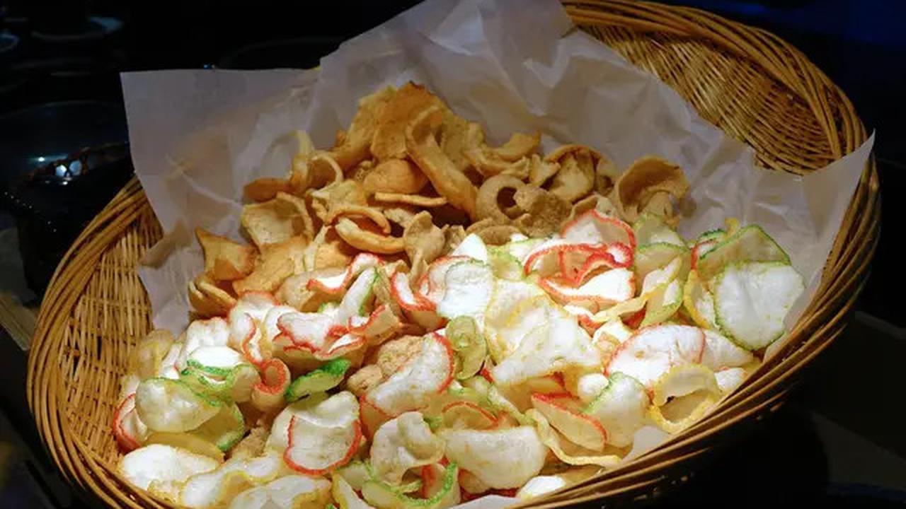 Rahasia Kerupuk Melempem Kembali Renyah Tanpa Dimasak Ulang