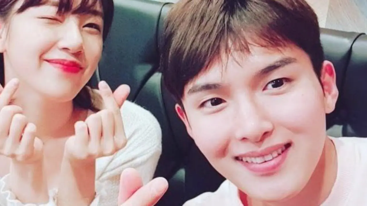 Ari Tahiti dan Ryeowook Super Junior (Foto via Koreaboo)