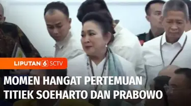 Ada momen mesra saat kehadiran Titiek Soeharto di KPU ketika Prabowo Subianto dan Gibran Rakabuming Raka ditetapkan sebagai Presiden dan Wakil Presiden terpilih 2024. Momen menarik ini tertangkap kamera saat Prabowo menyapa Titiek.