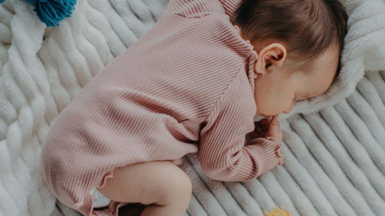 <b>Kapan Usia Normal Bayi Mulai Tumbuh Gigi?</b>