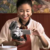 Canon menghadirkan kamera mirrorless EOS M50 Mark II yang ditujukan untuk pehobi fotografi dan pembuat vlog untuk media sosial (Foto: PT Datascrip)