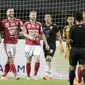 Striker Bali United, Ilija Spasojevic, tersenyum saat melawan Mitra Kukar pada laga Piala Presiden 2019 di Stadion Patriot, Jawa Barat, Minggu (3/3). Bali United menang 3-0 atas Mitra Kukar. (Bola.com/M Iqbal Ichsan)