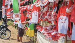 Omset Lesu Lapak Bendera di Balik Semarak Merah Putih