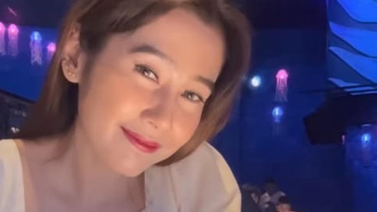 Ligamen Kaki Robek, Ardina Rasti Tetap Profesional Syuting dengan Tongkat