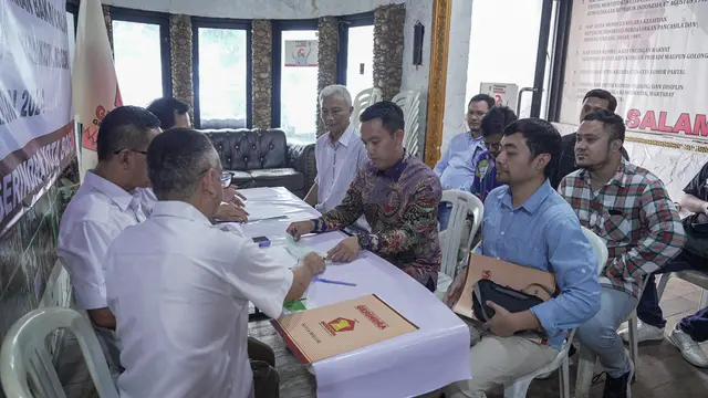 Sekretaris Pribadi (Sespri) Ibu Negara Iriana Jokowi, Sendi Fardiansyah mendaftarkan diri dalam penjaringan Partai Gerindra sebagai Calon Wali Kota Bogor. (Istimewa)